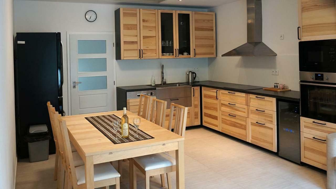 Apartmány U Zámečku Hlohovec Exterior foto